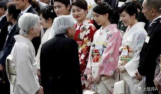日本历届首相:美国战后施压下，日本为什么拒绝废除天皇？天皇和首相谁厉害？