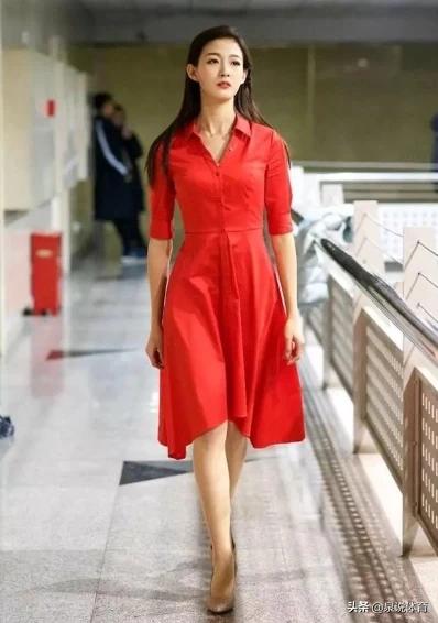 VS科特迪瓦，易建联11号球衣的美女主播，她是谁？起源是什么？
(图18)