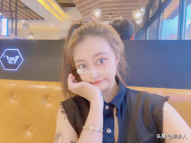 孙侨潞去世背后:女乘客强吻司机后多给了15元，称作为精神损失费，你怎么看？