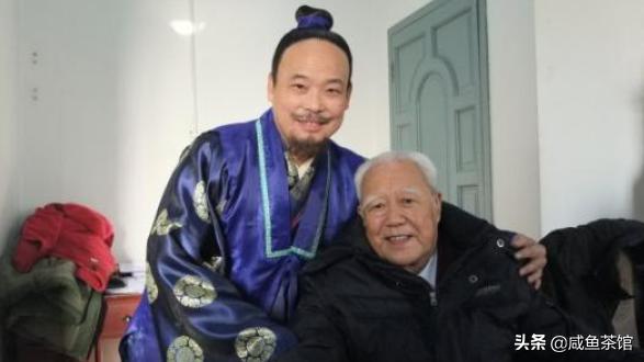 侯宝林儿子:侯震为什么不改名叫侯云震或者侯鹤震？