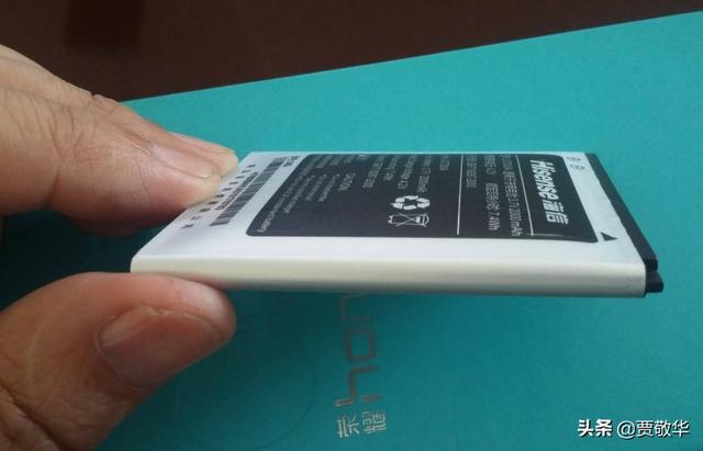 头条问答 有谁还记得万能充电器 贾敬华的回答 0赞