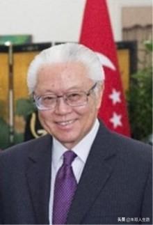 新加坡首位女总统:新加坡总理是华人李显龙，为什么新加坡总统不是华人？