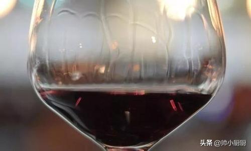 红酒挂杯的原理，你是如何解析葡萄酒挂杯的？