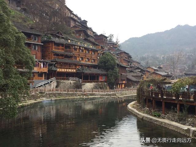 成都黑帽吴施蒙事件:“无论男女，不爱了可以离婚，但不要婚内出轨”你怎么看？