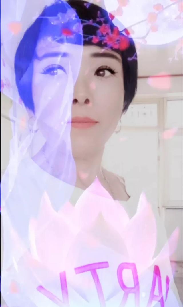 福彩3d好心人布衣图库:在宾馆里和陌生人拼房，是什么感觉？