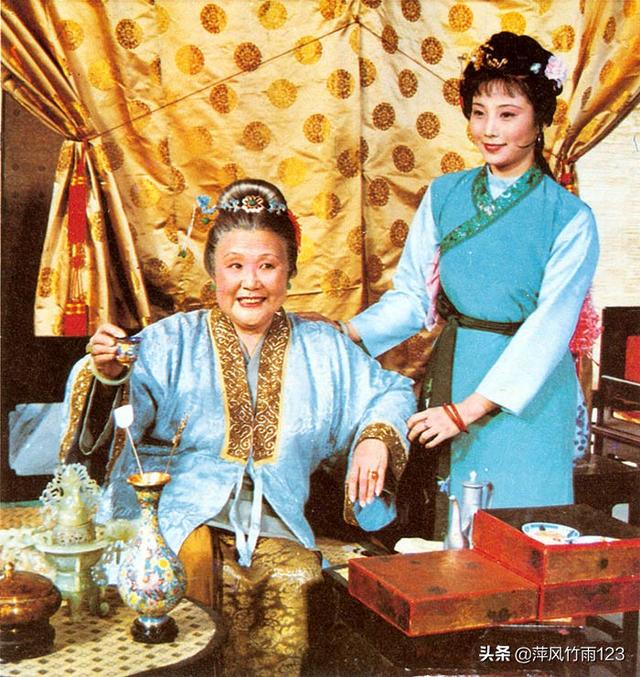 《红楼梦》鸳鸯真的是为了殉主而去吗？