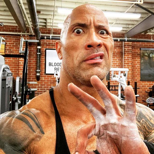 头条问答 - 巨石强森竞选总统?美国选总统条件很宽松吗?