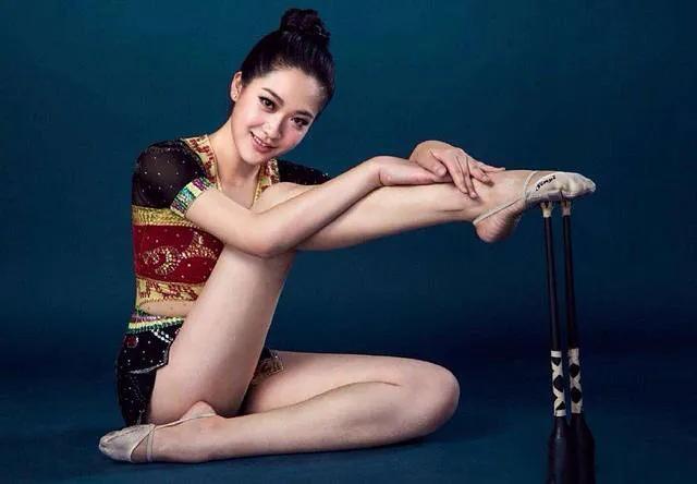 朱芳雨老婆:朱芳雨前妻胡美家庭背景怎么样？