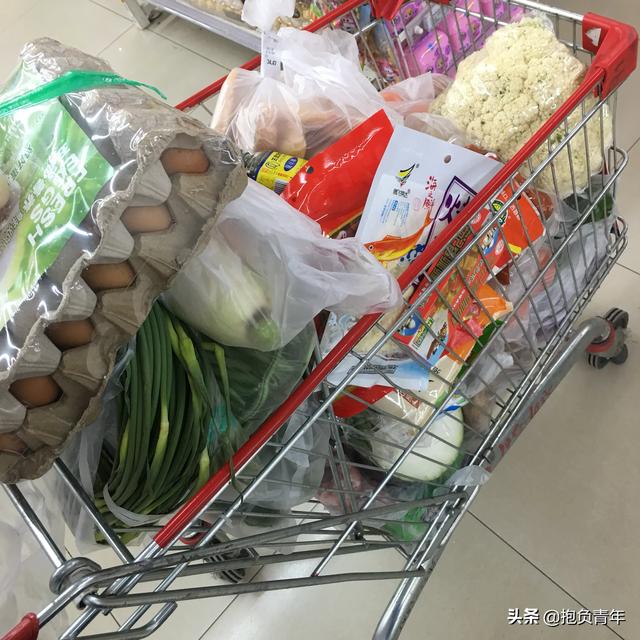 对一道菜来说,到底是食材更重要,还是做菜的人更重要呢？