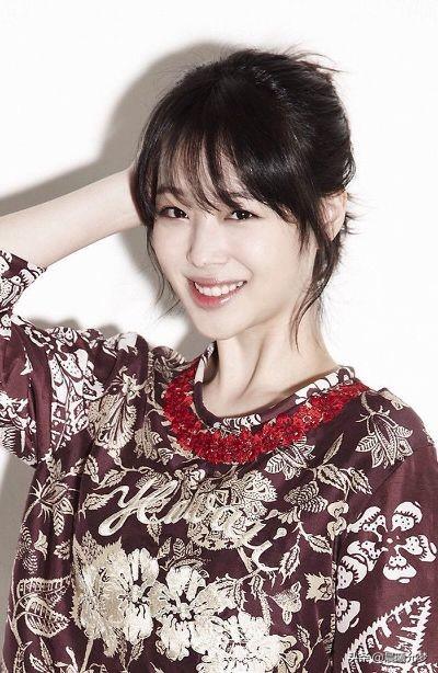 雪莉为什么自杀:如何看待原f(x) 成员崔雪莉自杀身亡？