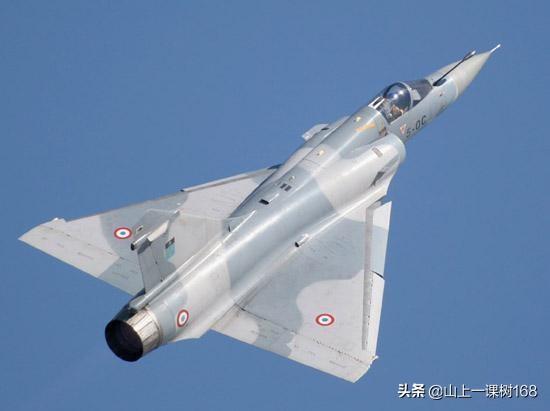 蘇35重型戰鬥機60架,蘇27重型戰鬥機300架,蘇30戰鬥機42架,米格29戰鬥