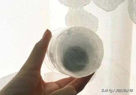 出远门时，为什么要给冰箱里放一枚硬币？插图49