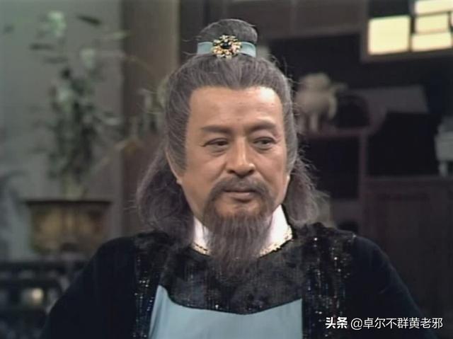 忠心大黄狗推残疾主人摆摊:失去一个一直陪伴你的狗狗，真的会感到撕心裂肺吗？