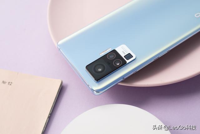 喜欢拍照,想在双十一换手机,有什么不错的手机推荐吗？