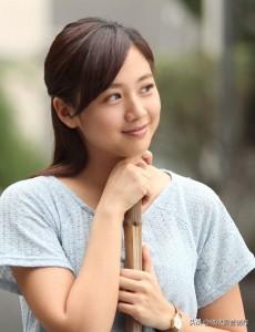 班嘉佳:赵丽颖电影，我们的十年，讲的是什么？