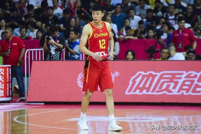 李楠：他是中国男篮锋线身体素质最好的球员！21岁的他会拯救这支深陷泥潭的辽宁队么？
