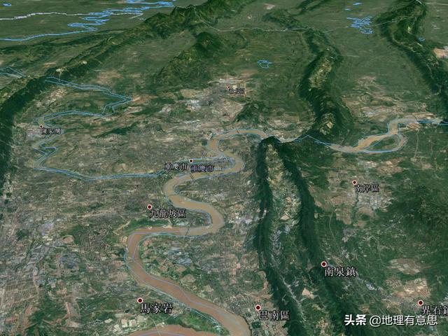 嘉陵江水注入长江以后为什么长江的河道并没有明显变宽呢？:江水不浅 第4张