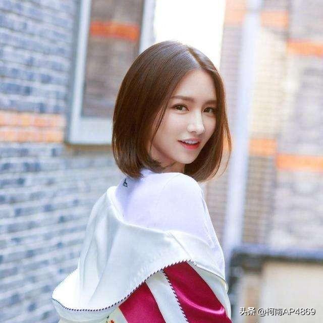 LOL主播Miss回应人气低迷,“透露当年转战吃鸡的内幕,不去就不给工资”,你怎么看？