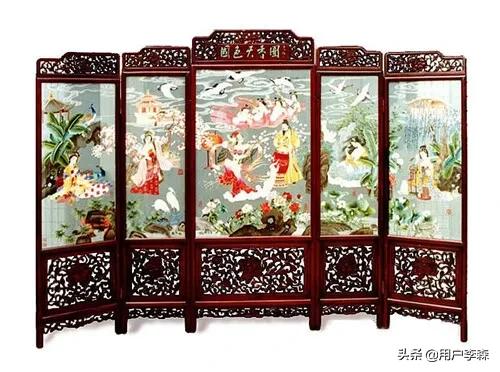 贾母生日收到的“满床笏”围屏有什么隐喻？