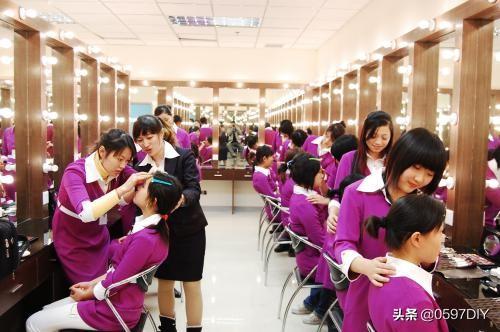 喜欢diy和做手工的女孩适合找什么工作？