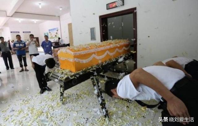 台州殡仪馆招聘最新，真有殡仪馆抬尸工作吗，工资多少