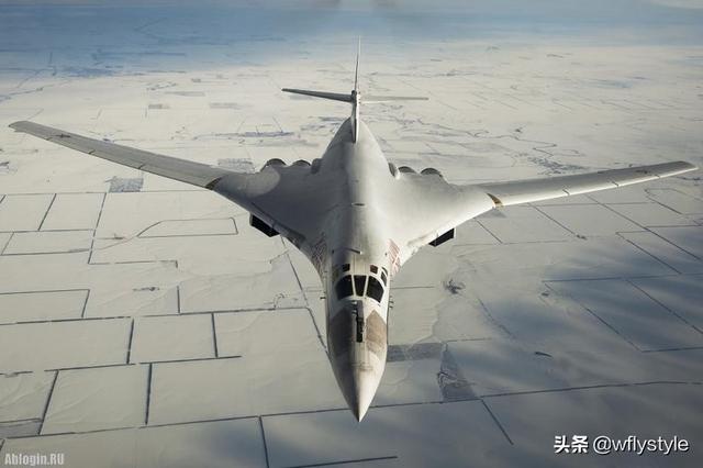 俄罗斯的压箱底武器,图-160将进行升级,“巨无霸”到底有多厉害？
