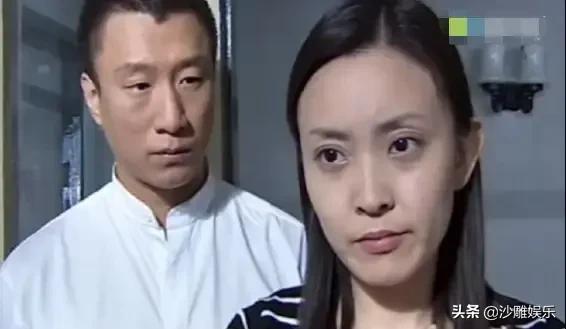 张嘉译的妻子是谁呀:张嘉译前妻央视才女刘威葳，恋过孙红雷，如今现状怎么样？
