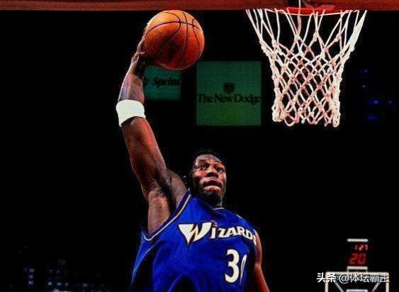 商人拉沙德:你觉得NBA现役的哪些球星拿4000万年薪当之无愧？
