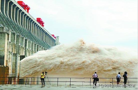 大坝截流灵异事件:三峡大坝如果把水放光需要多长时间？