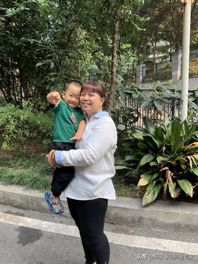 给2岁宝宝断奶注意事项:宝宝断奶宝妈注意事项 2岁多的宝宝怎么戒夜奶？