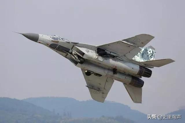 美军飞行员遇UFO:苏联军队飞行员驾驶米格29叛逃美国，飞行员后来的生活怎么样了