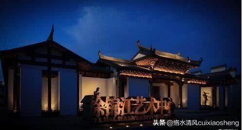 赵忠祥多大岁数了今年:赵忠祥离世：要继承他近10亿财产的孙子，今年8岁，你怎么看？