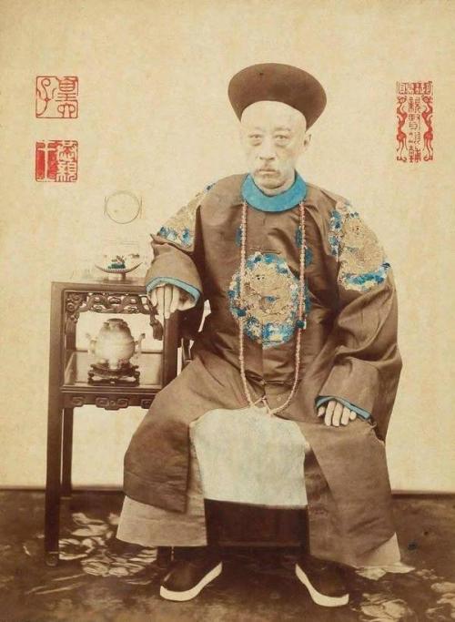黄宗泽遛鸟:农村六十岁左右的人，大都还在干活挣钱，对此你怎么看