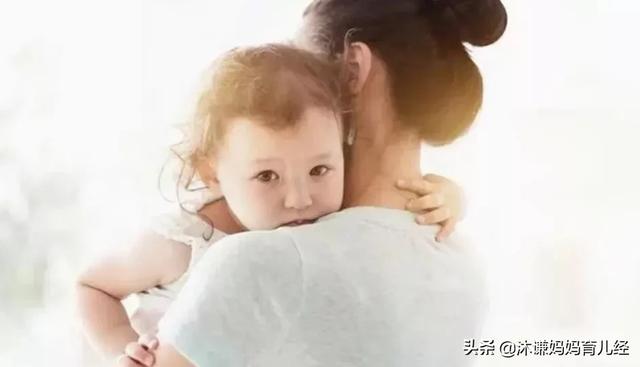 朋友圈专用配图:宝宝几个月后，才可以不用拍嗝了？