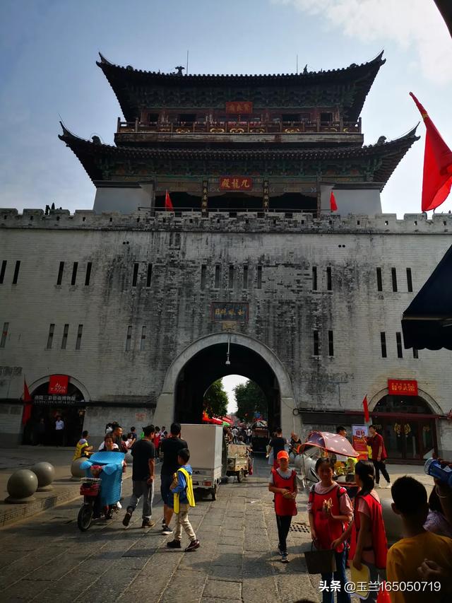 小萝卜头纪念馆:期货投资者想找个安静的地方来交易生活，中国那个省县城好啊？