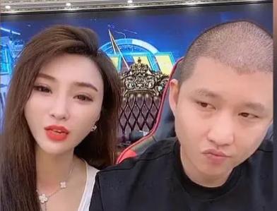 二驴妻子平荣直播卖手机,网友收到货以后是山寨假货,怎么处罚呢？