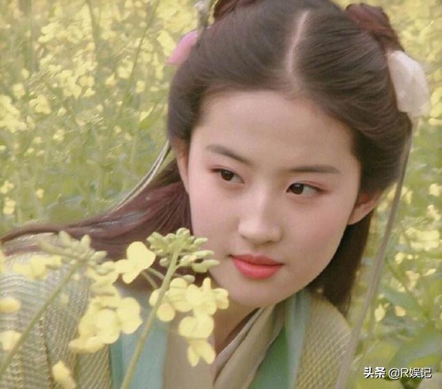 刘亦菲和她妈妈:为什么刘亦菲发土味视频的微博会被举报有没有人知道其中的原因