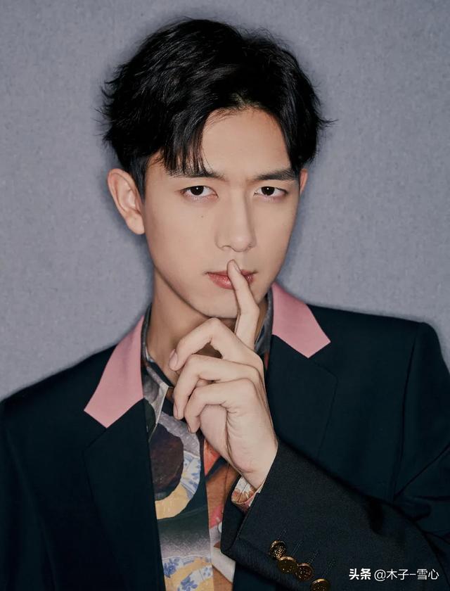 李现钟楚曦:白宇和李现谁的资源更好？谁的演技更好？