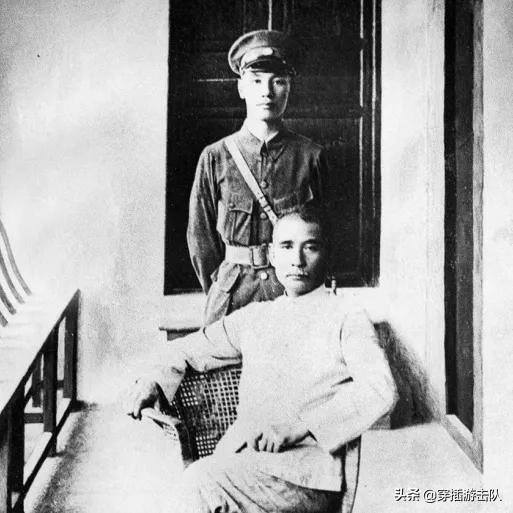 权力与财富的游戏：民国四大家族真的富可敌国吗？