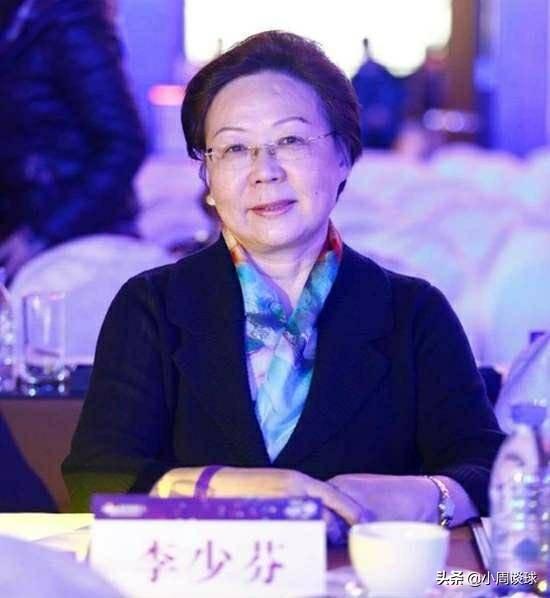 钟惟月简介:作为女篮首批国手，钟南山院士的妻子李少芬在女篮的水平如何