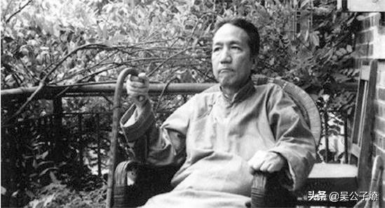 冰心的孙子涂墓碑,季羡林的后人争遗产,如何评价？国学大师怎么传承国学？
