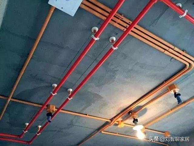 为什么水管现在都流行走顶？插图35