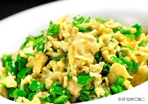 青椒炒鸡蛋的做法,辣椒炒鸡蛋怎么做才好吃？