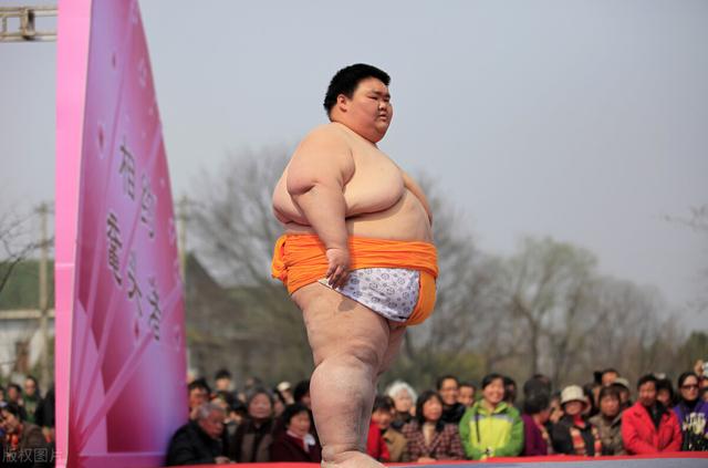 三浦春马被救治时仍有心跳大:日本人的平均寿命有83岁，真实的日本是怎样的？