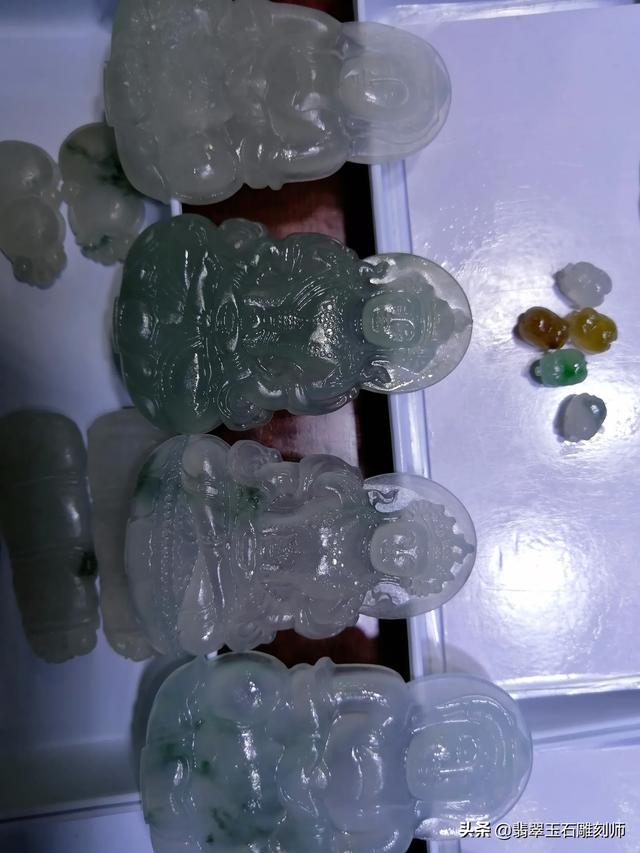 翡翠种水等级划分标准图片,请教这是什么种水的翡翠？