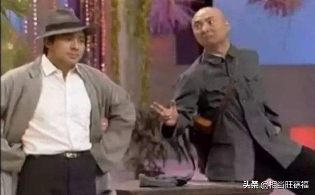 贾冰春晚:目前电视类最火的笑星是沈腾还是贾冰？