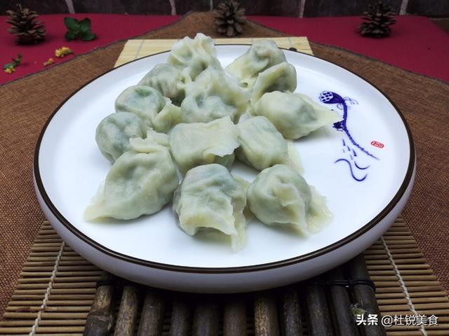 舌尖上的美味,春节传统美食大盘点（有关春节美食的文章）