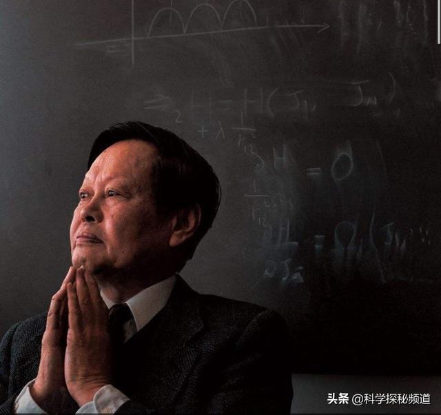 有人说霍金的成就不及杨振宁但名气更大，是真的吗