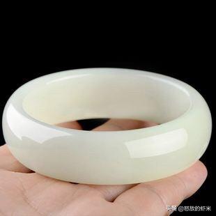 什么样的玉手镯好,什么样的玉手镯好看又显高贵？