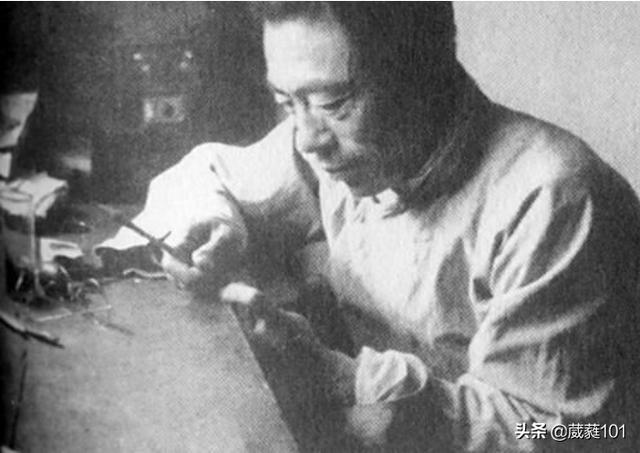 闻一多的资料:闻一多先生的事迹（简短一点）？